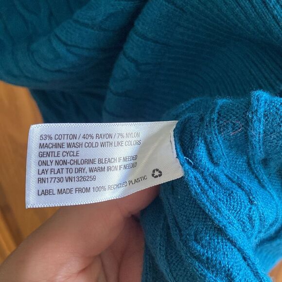 Ava & Viv Dark Green Knitted V-neck Long Sleeve Sweater - Picture 4 of 8